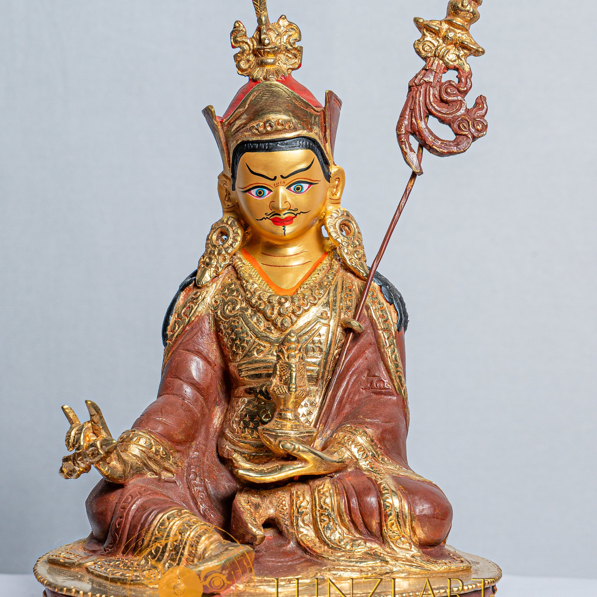 Guru Rinpoche placcato in rame e mercurio e oro