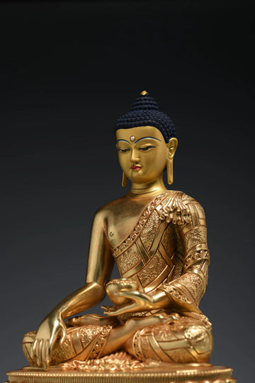 Exquisite Sakyamuni Buddha statue